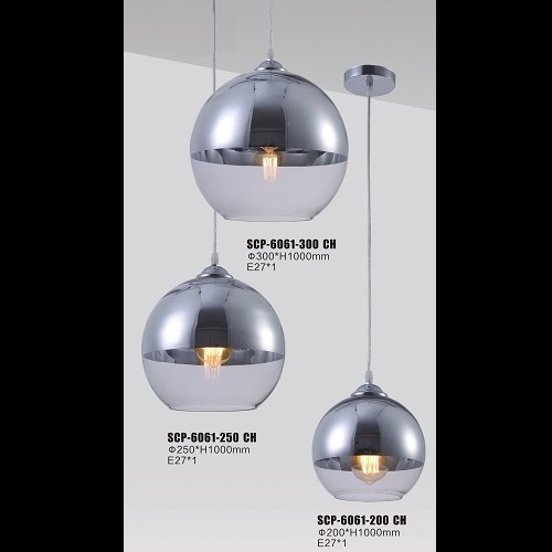 lampu gantung kaca chrom 1/2 clear lubang bawah SCP-6061